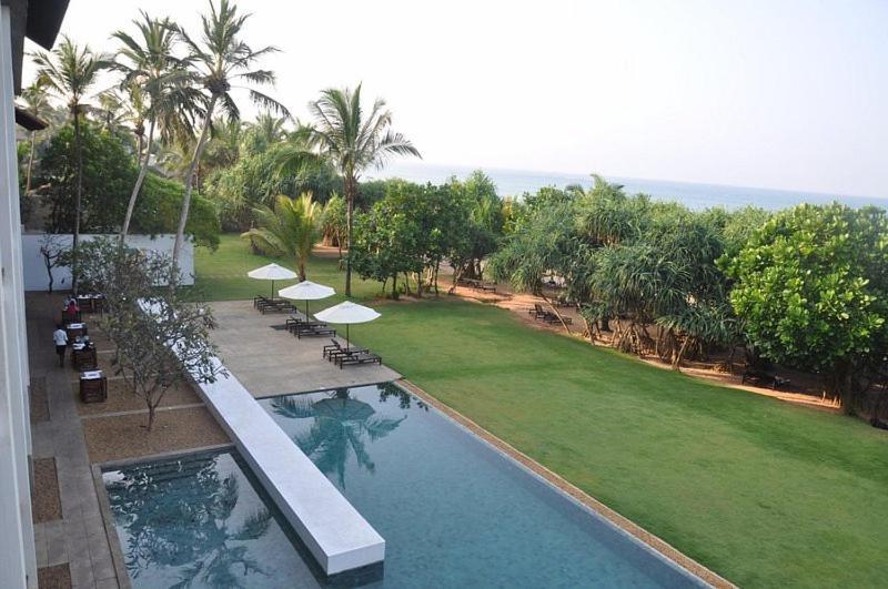 Temple Tree Resort & Spa Bentota Buitenkant foto