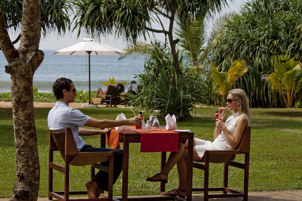 Temple Tree Resort & Spa Bentota Buitenkant foto